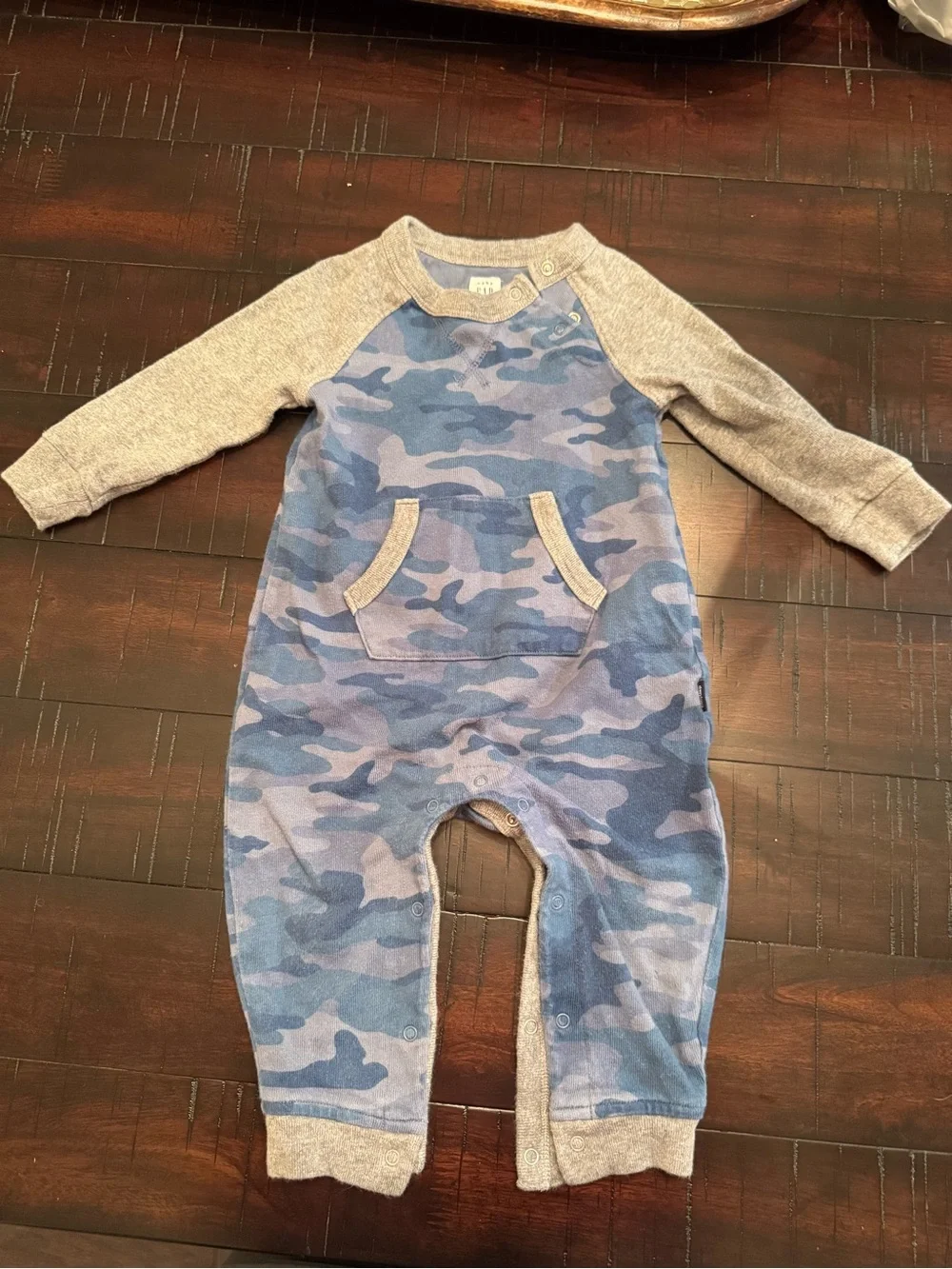 GAP Baby Gray and Blue Camo Knit Snap One Piece 18 - 24 months